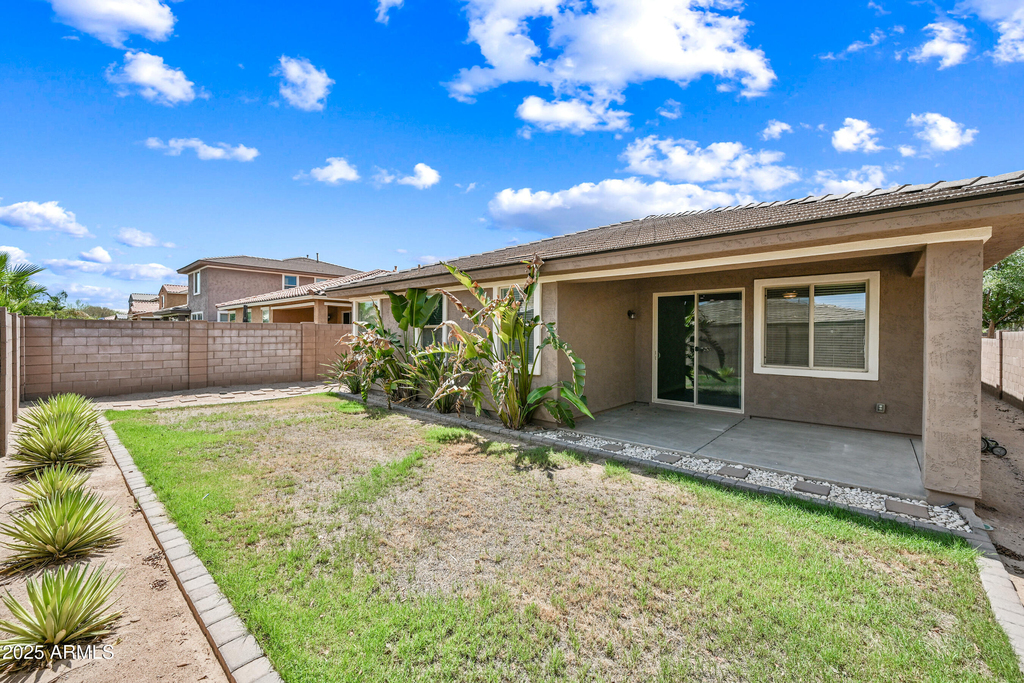 2414 E Hazeltine Way - Photo 27