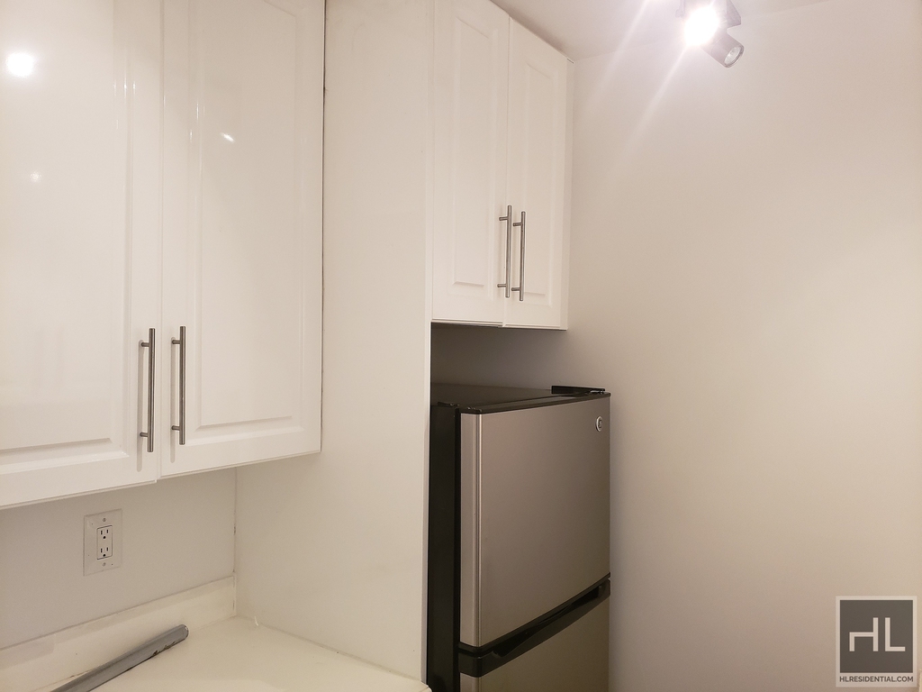 West 68th Street - Photo 3