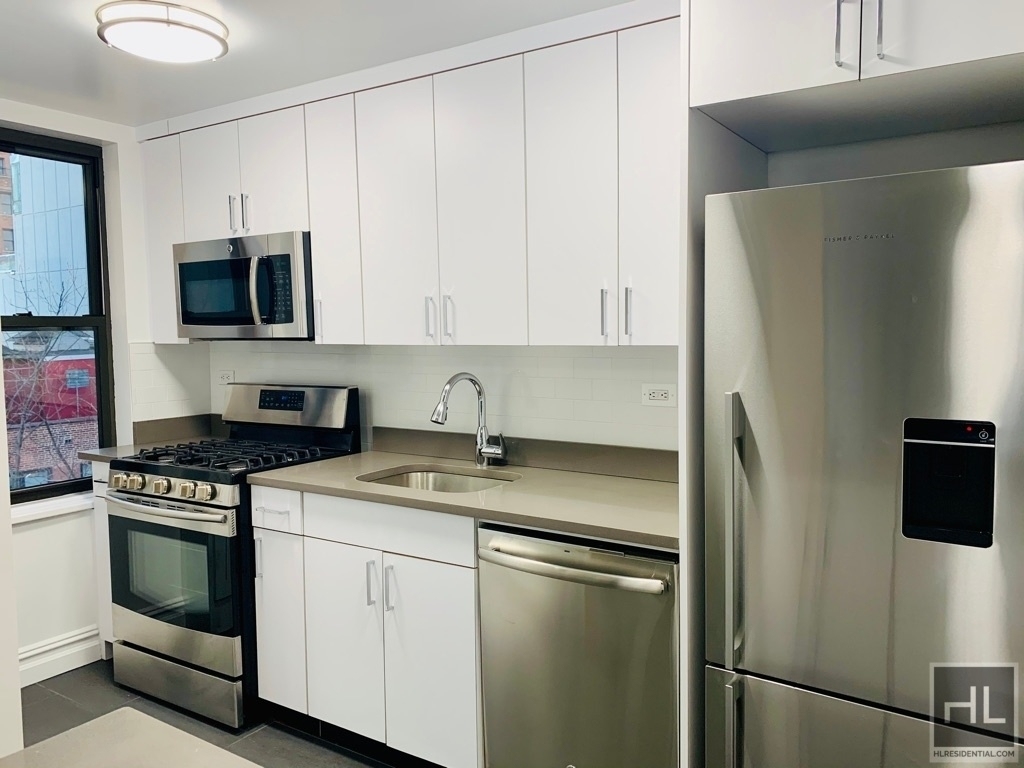 East 38 Street - Photo 1