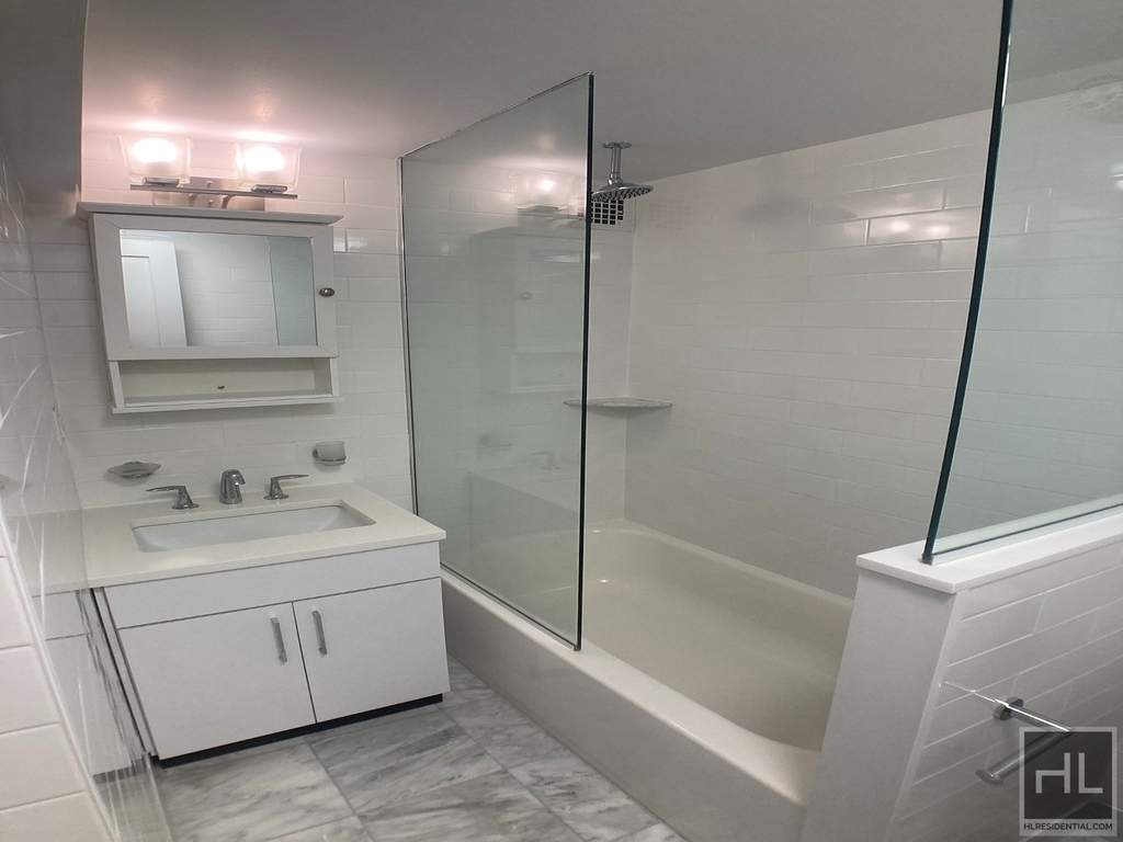 East 38 Street - Photo 2