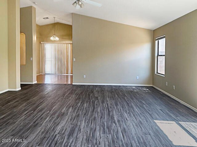 13410 W Watson Lane - Photo 3