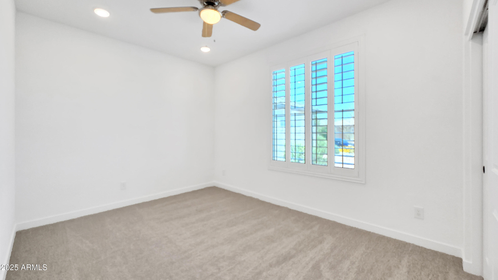 27156 N 169th Drive - Photo 4