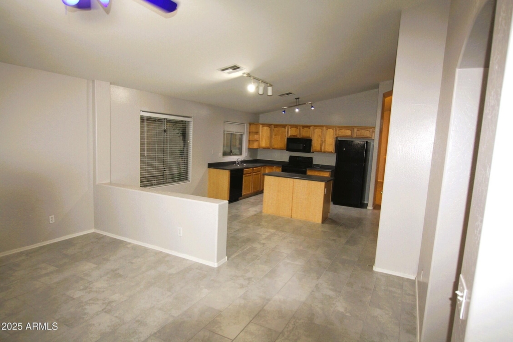 14129 N 133rd Drive - Photo 11