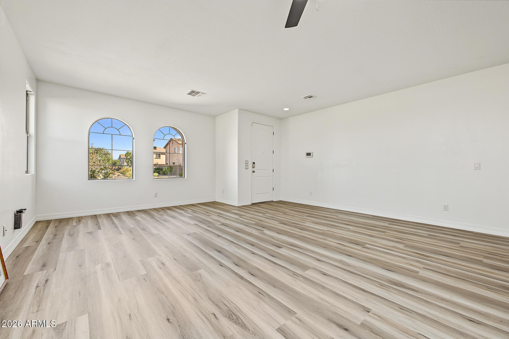 3853 E Claxton Avenue - Photo 7