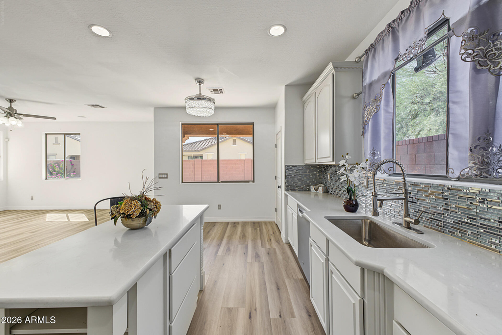 3853 E Claxton Avenue - Photo 20