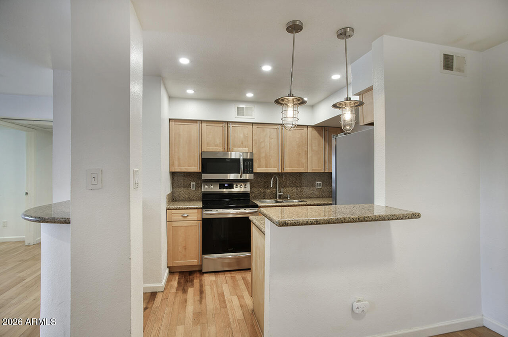 4410 N Longview Avenue - Photo 4