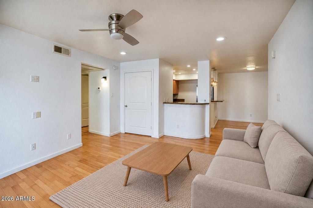 4410 N Longview Avenue - Photo 7