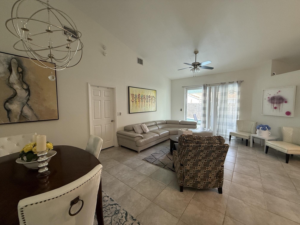 10126 Caoba Street - Photo 4
