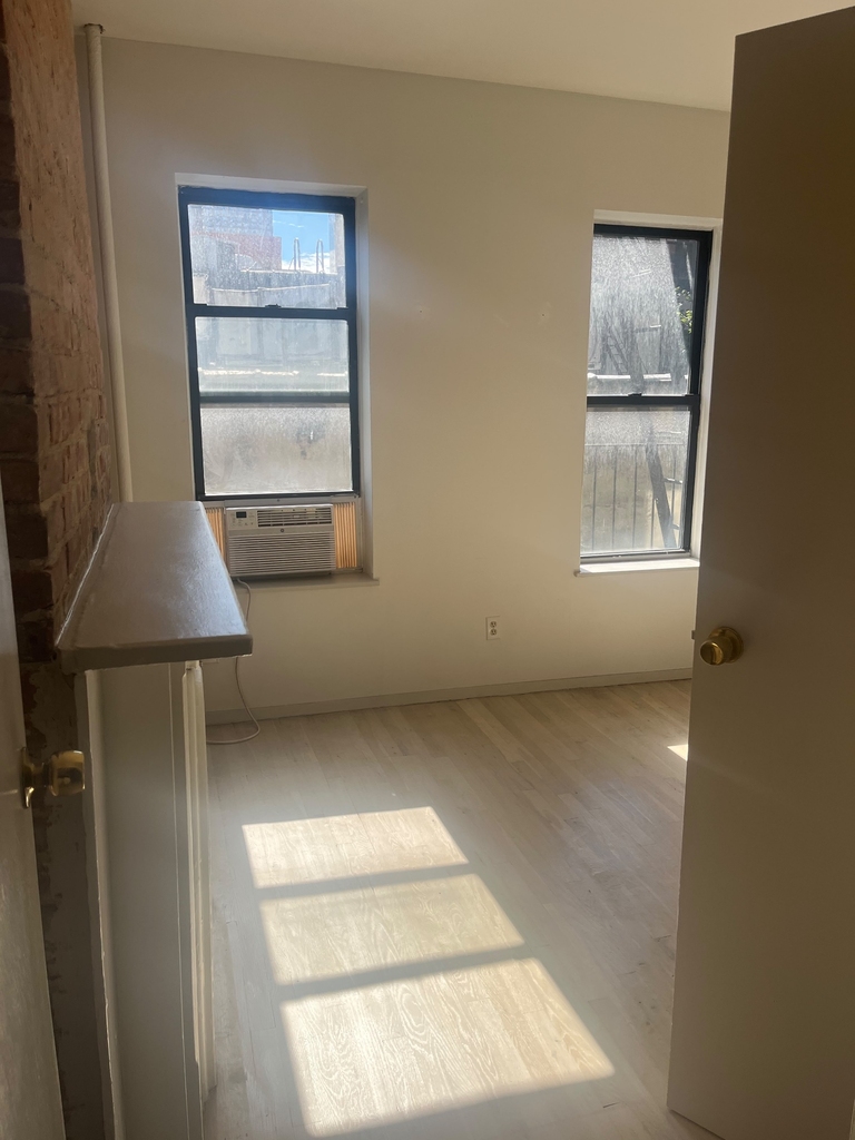 406 West 48th Street - Photo 0