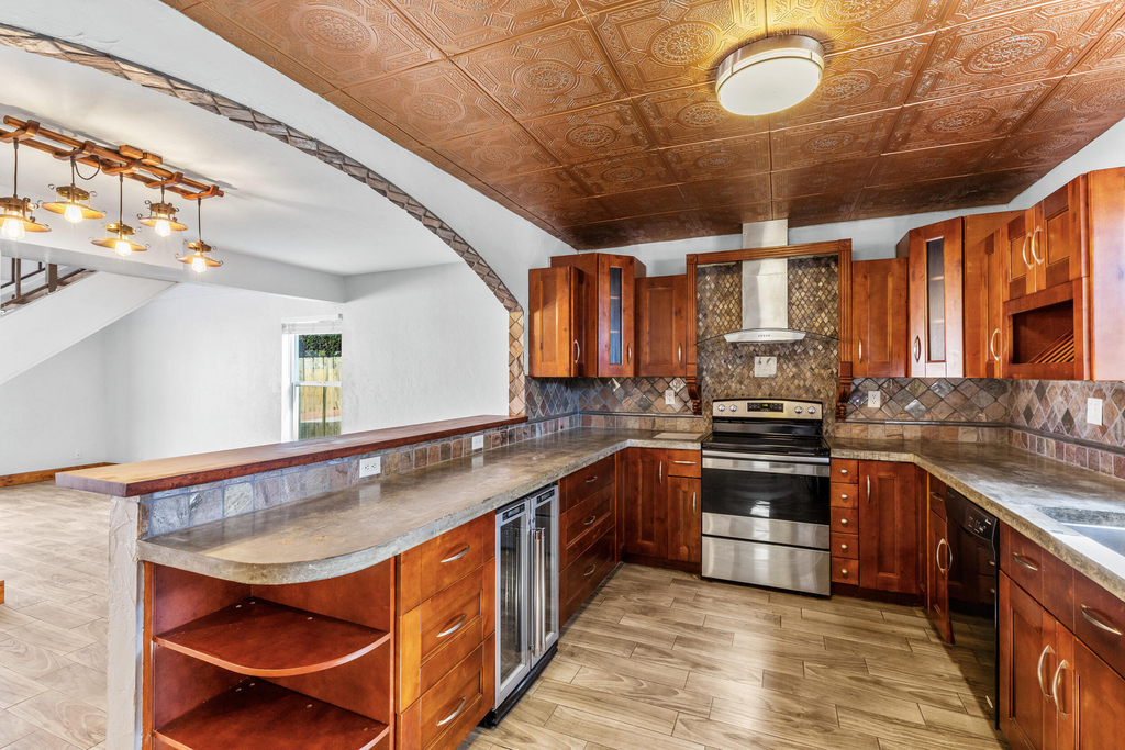 2552 Ella Street - Photo 6