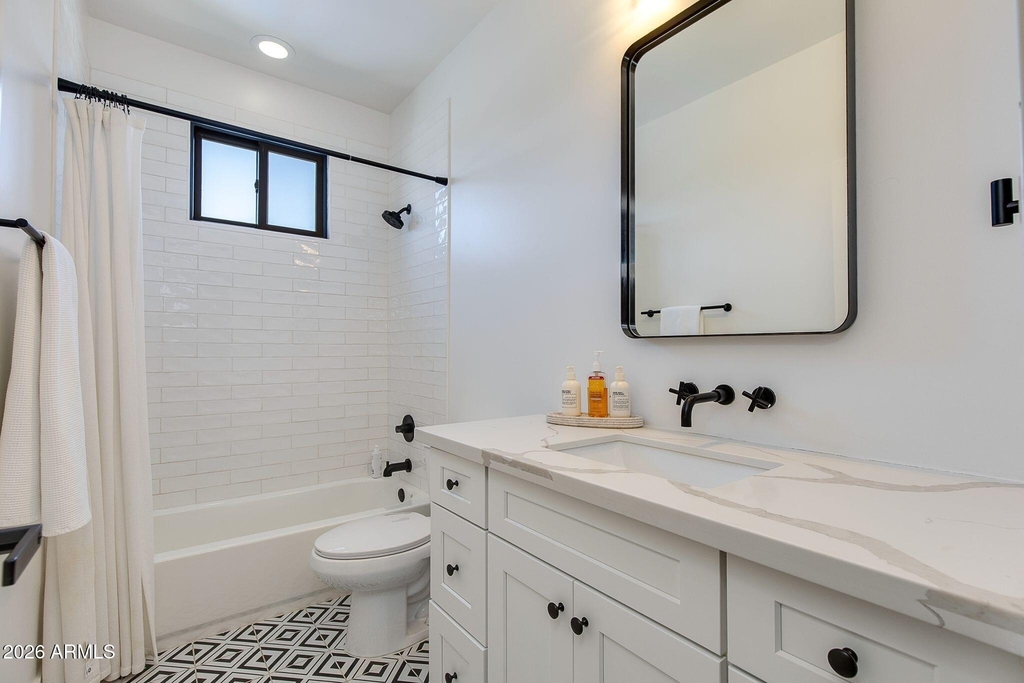 3443 E Campbell Avenue - Photo 17