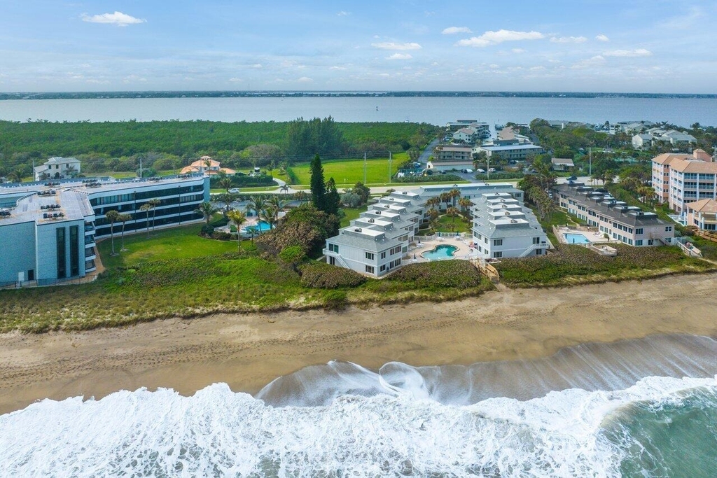 1457 Ne Ocean Boulevard - Photo 35