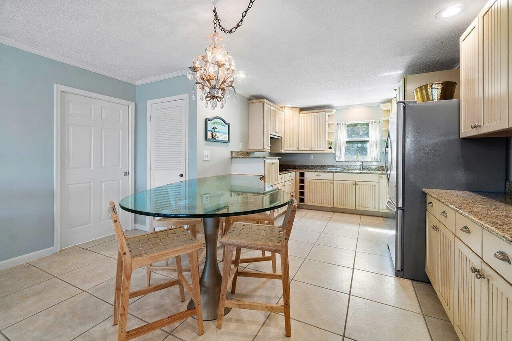 1457 Ne Ocean Boulevard - Photo 3