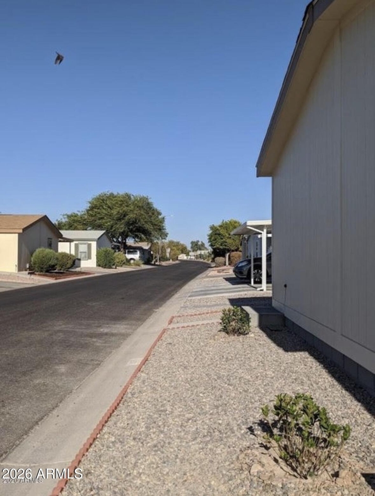 8601 N 103rd Avenue - Photo 2