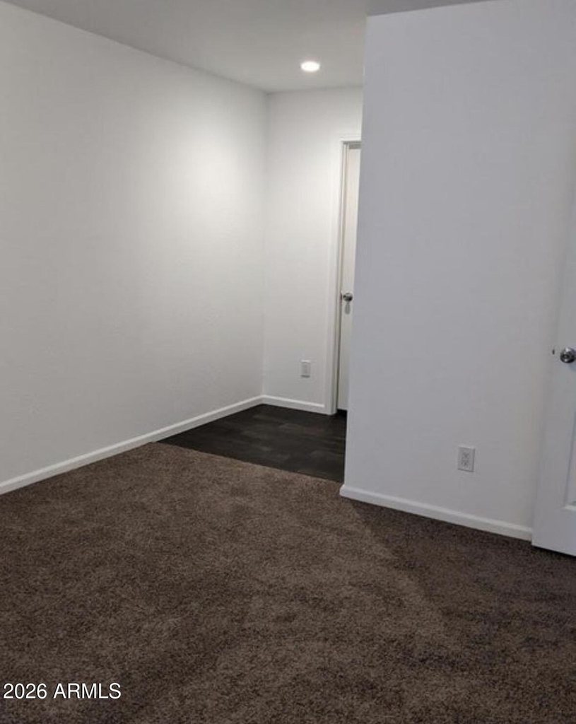 8601 N 103rd Avenue - Photo 11
