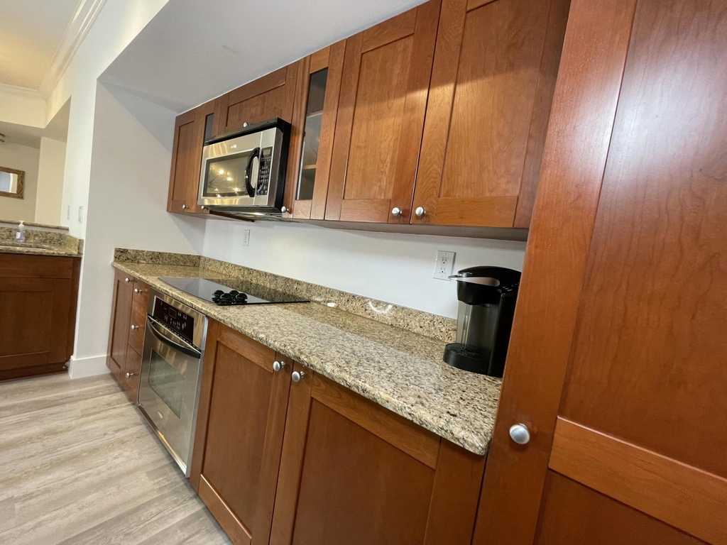 415 Nw Flagler Avenue - Photo 7
