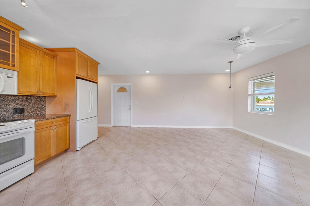 2591 Ne 55th Court - Photo 6