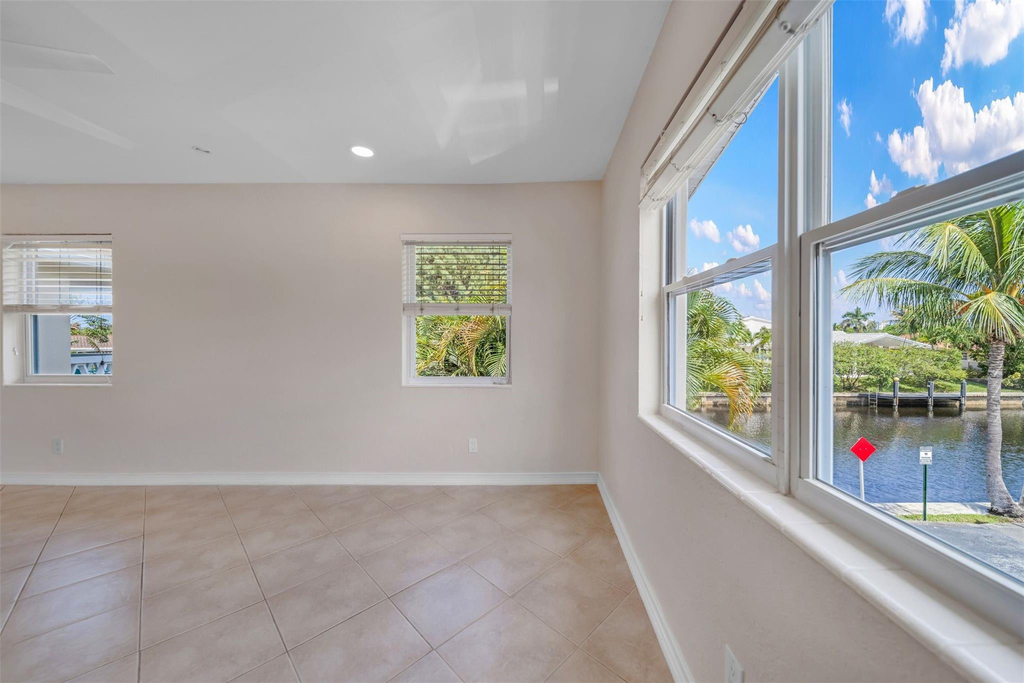 2591 Ne 55th Court - Photo 2