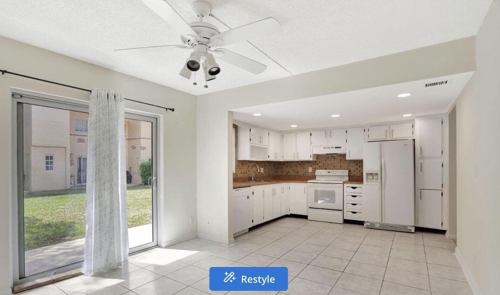 3056 Riverside Drive - Photo 4