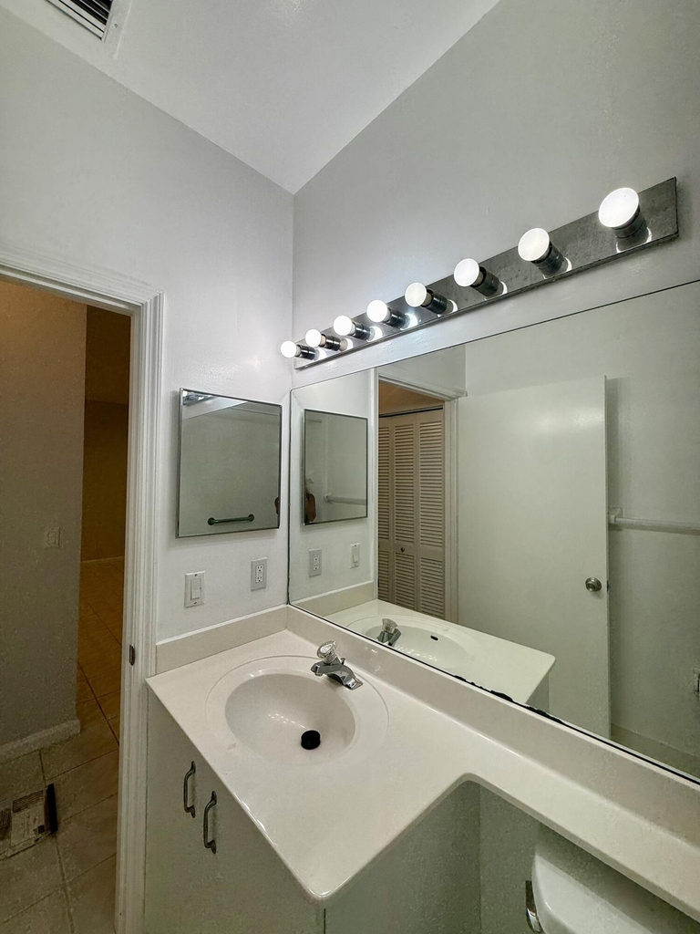 6769 Montego Bay Boulevard - Photo 14