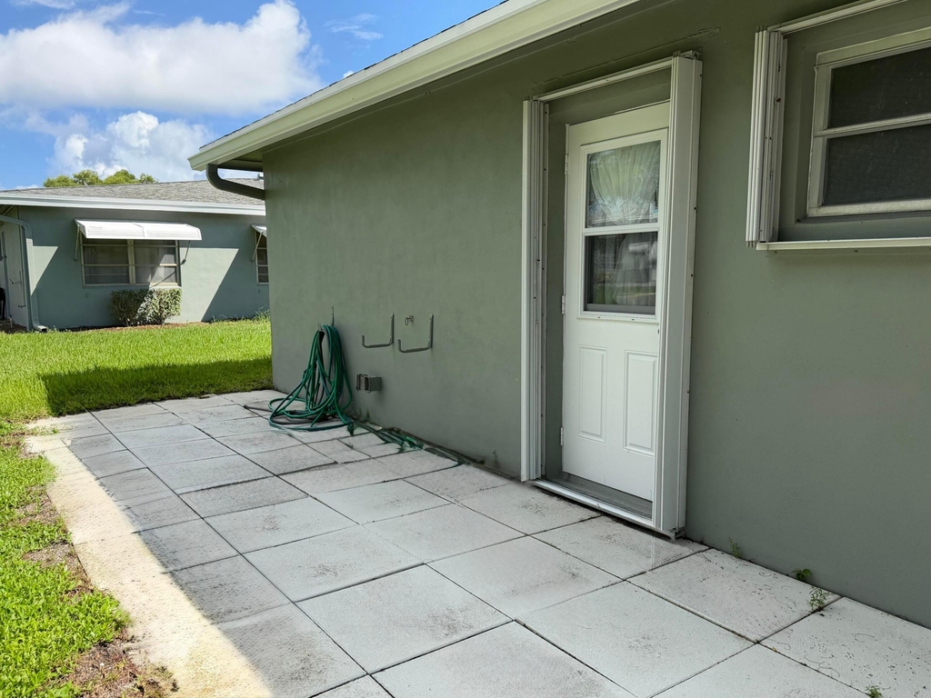 735 High Point Boulevard N - Photo 11