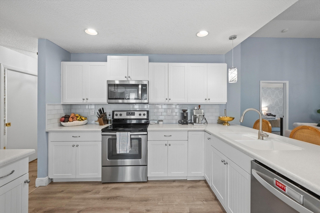1610 Lakefield North Court - Photo 12