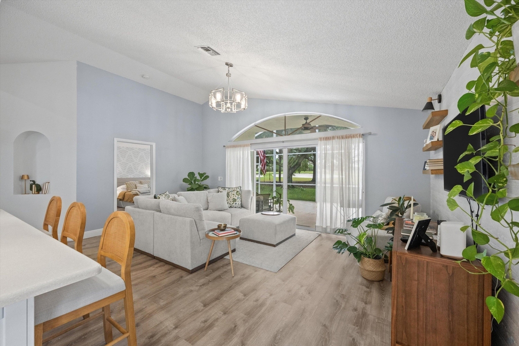 1610 Lakefield North Court - Photo 10