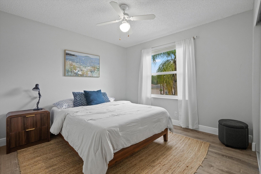 1610 Lakefield North Court - Photo 23