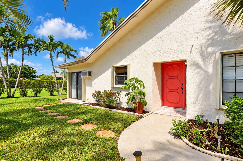 568 Sw 28th Avenue - Photo 8