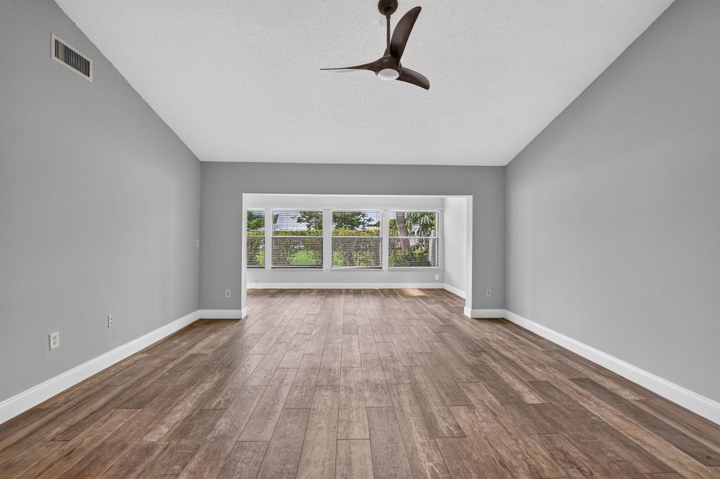 568 Sw 28th Avenue - Photo 15