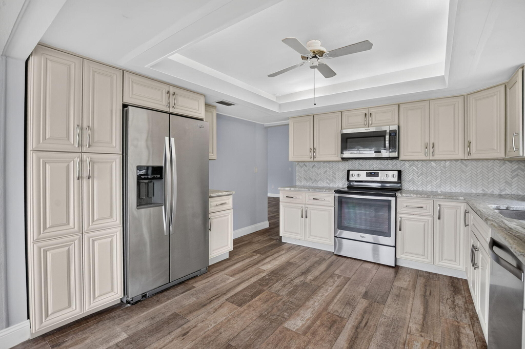 568 Sw 28th Avenue - Photo 24
