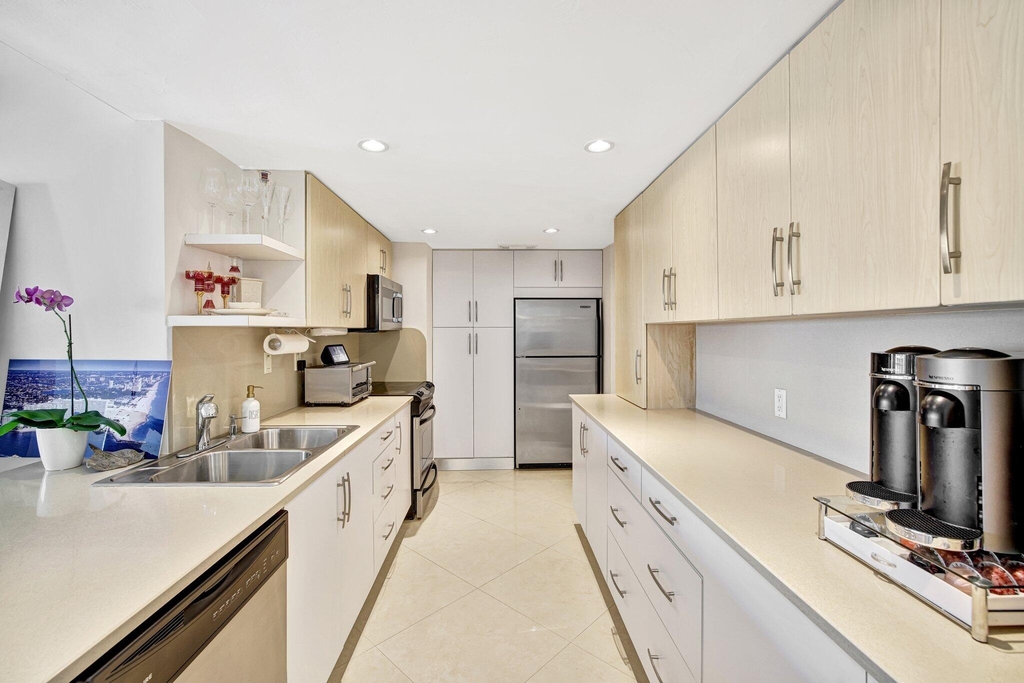 2100 S Ocean Drive - Photo 19