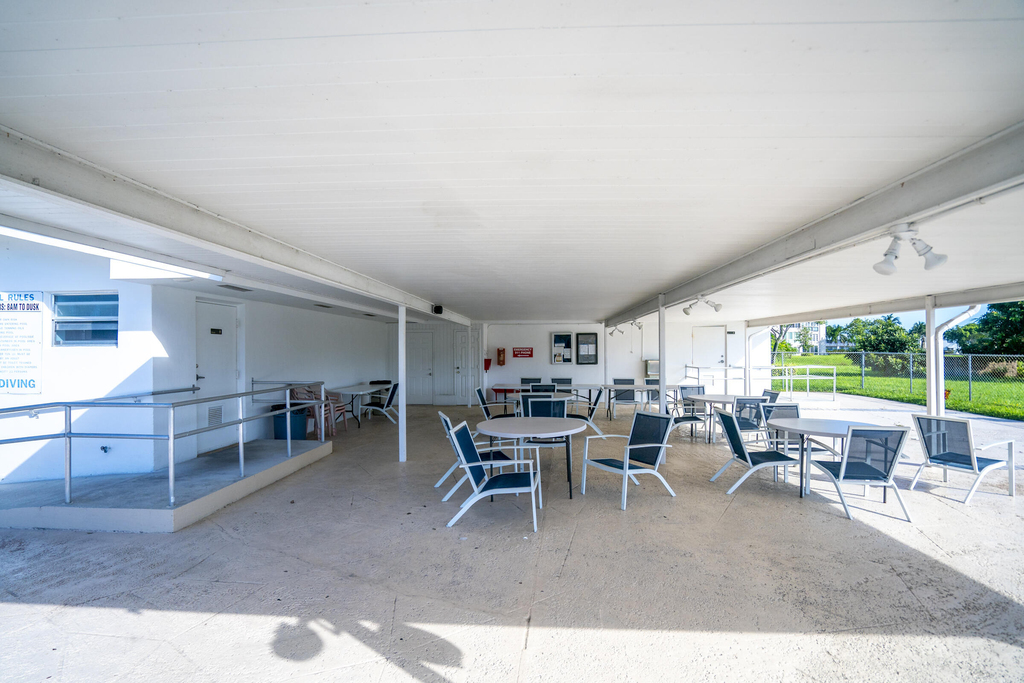 203 S Windsor I - Photo 52