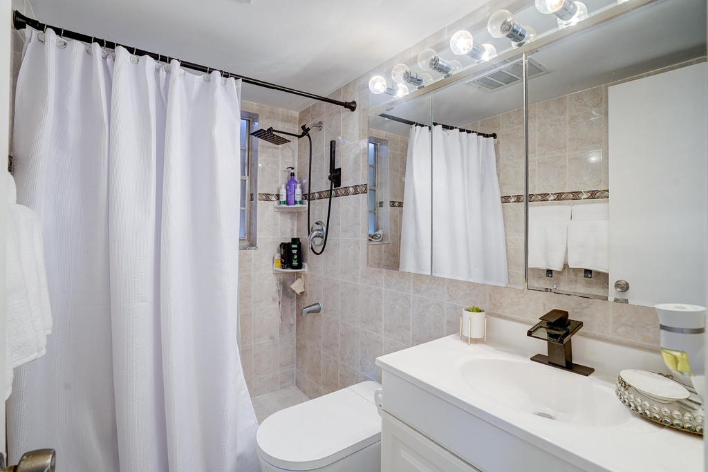 203 S Windsor I - Photo 20