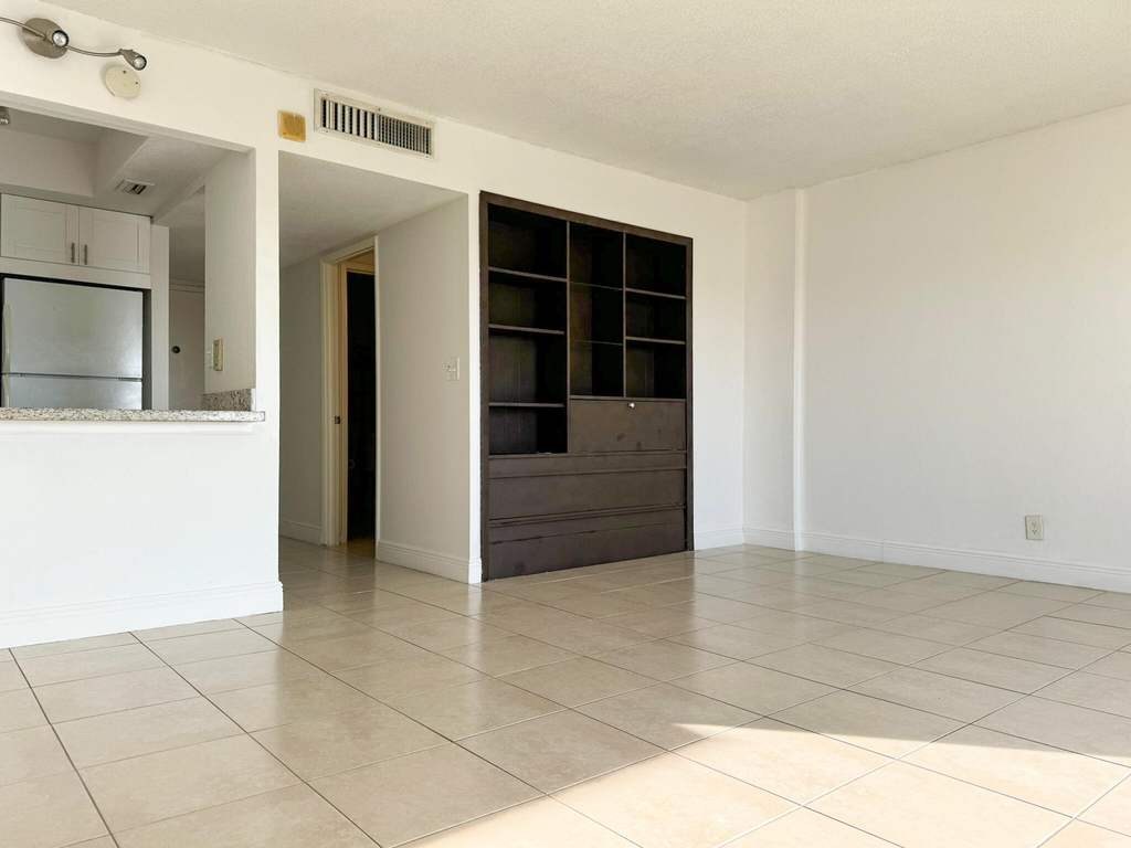 2900 Ne 30th Street - Photo 11