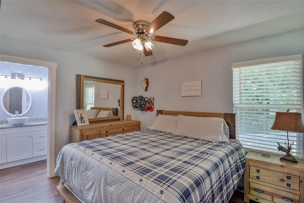 903 Comanche Cove Drive - Photo 8