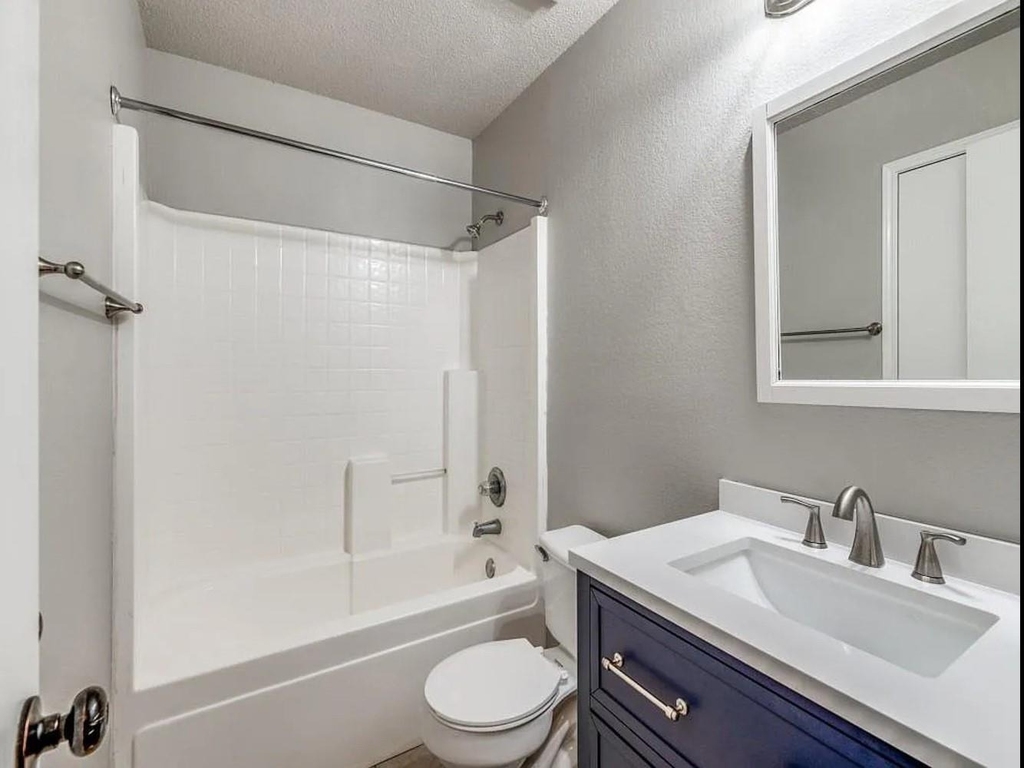 942 Jacobs Crossing Court - Photo 8