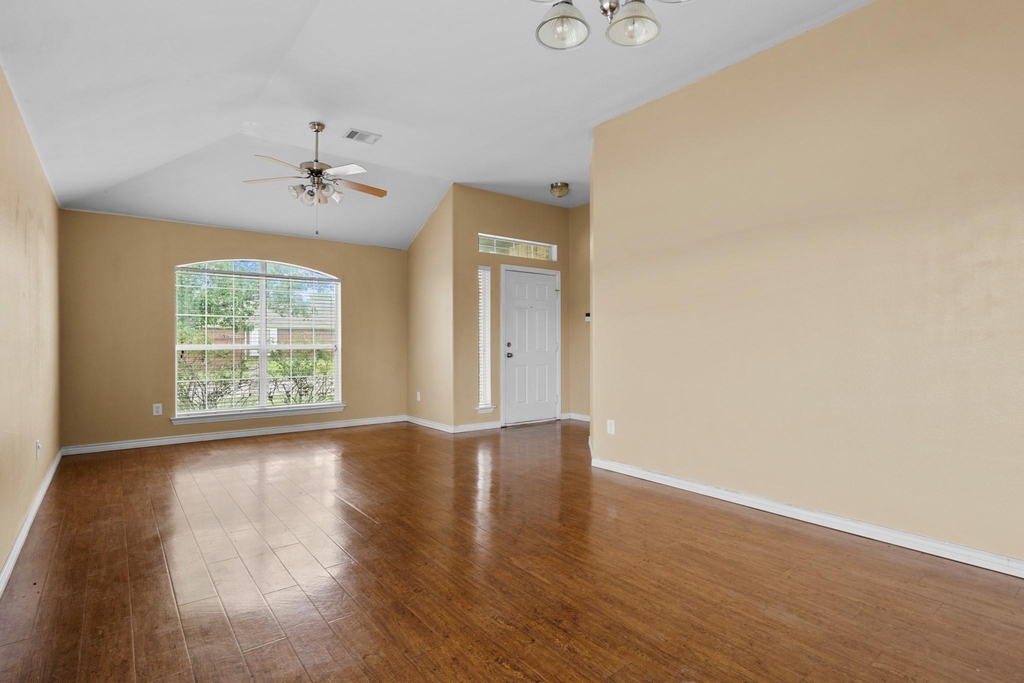 100 Lipan Street - Photo 28