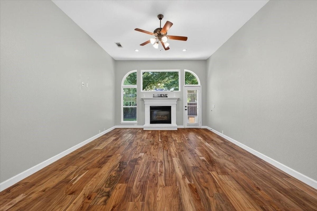 913 Chapel Drive - Photo 11