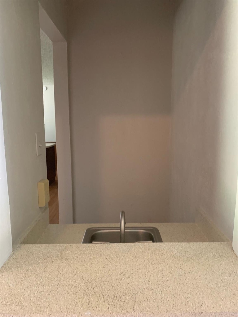 2518 Highgate Drive - Photo 8