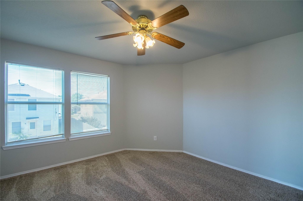 8512 Clearbrook Drive - Photo 22