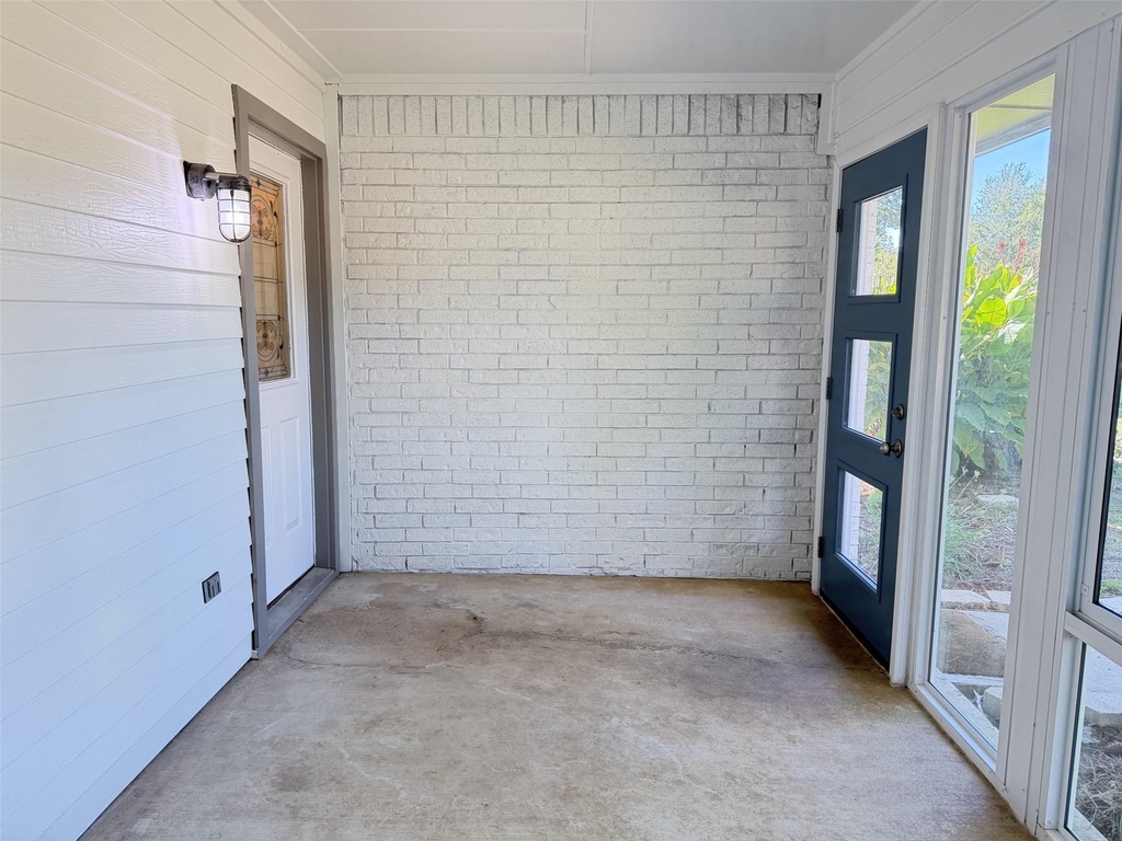 1905 Jasmine Street - Photo 5