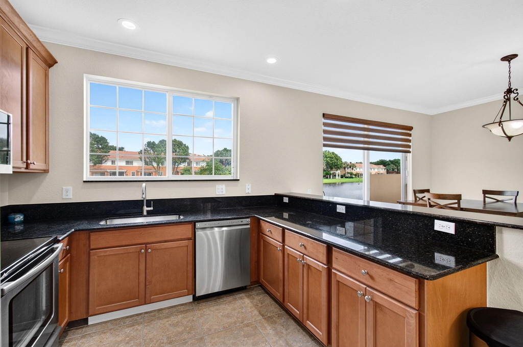 7449 Sarentino Lane - Photo 16
