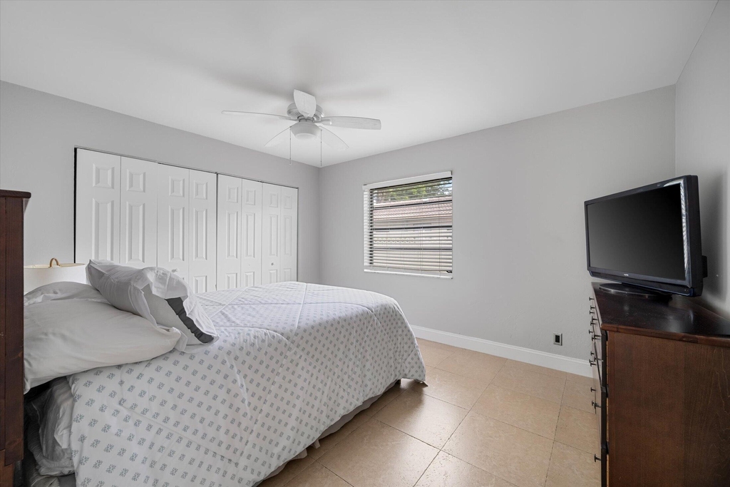 1225 Nw 111th Avenue - Photo 17