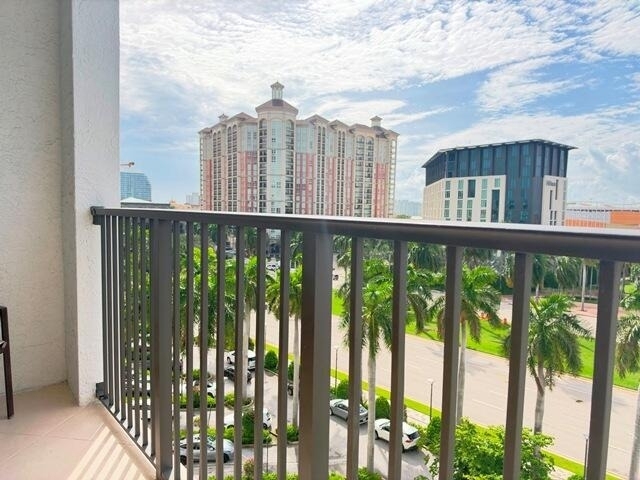 651 Okeechobee Boulevard - Photo 15