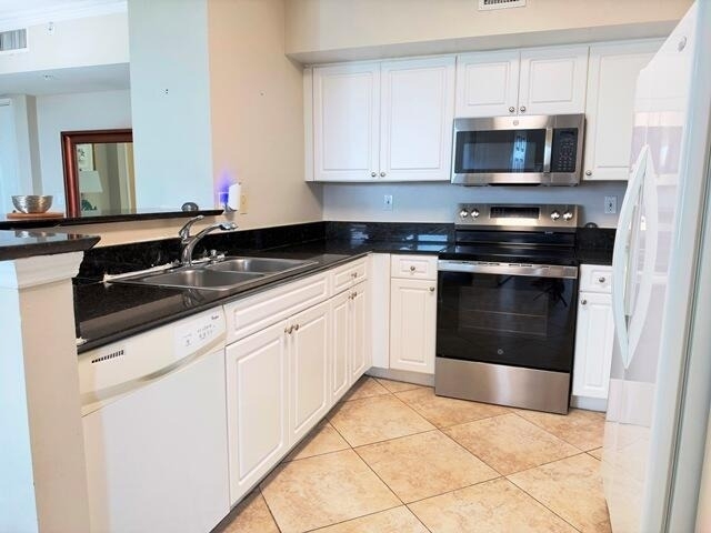 651 Okeechobee Boulevard - Photo 13