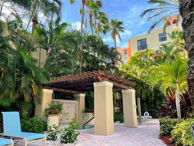 651 Okeechobee Boulevard - Photo 19