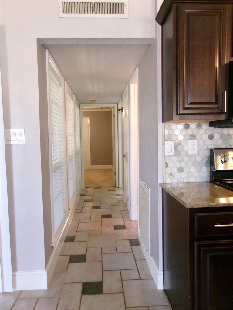665 Stonewall Drive - Photo 7