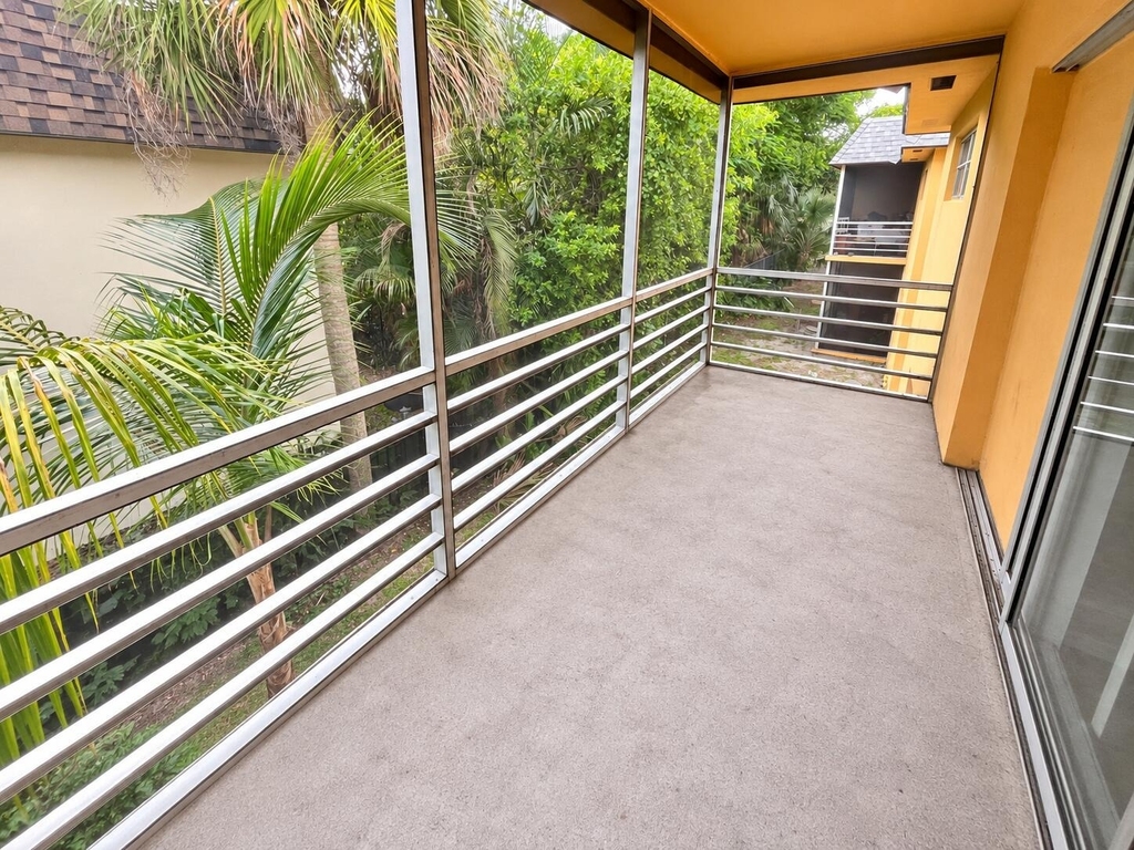 200 Croton Avenue - Photo 16
