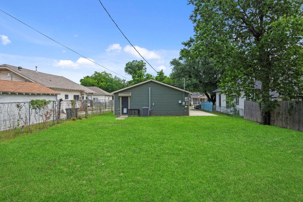 1317 Denver. Avenue - Photo 12